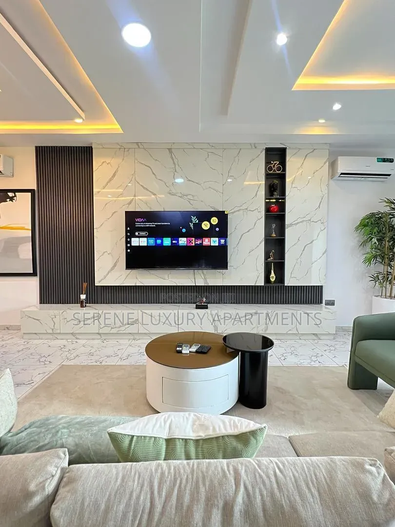 Spacious 2bedroom Apartment With Snooker Balcony and Ps5 in Ikate