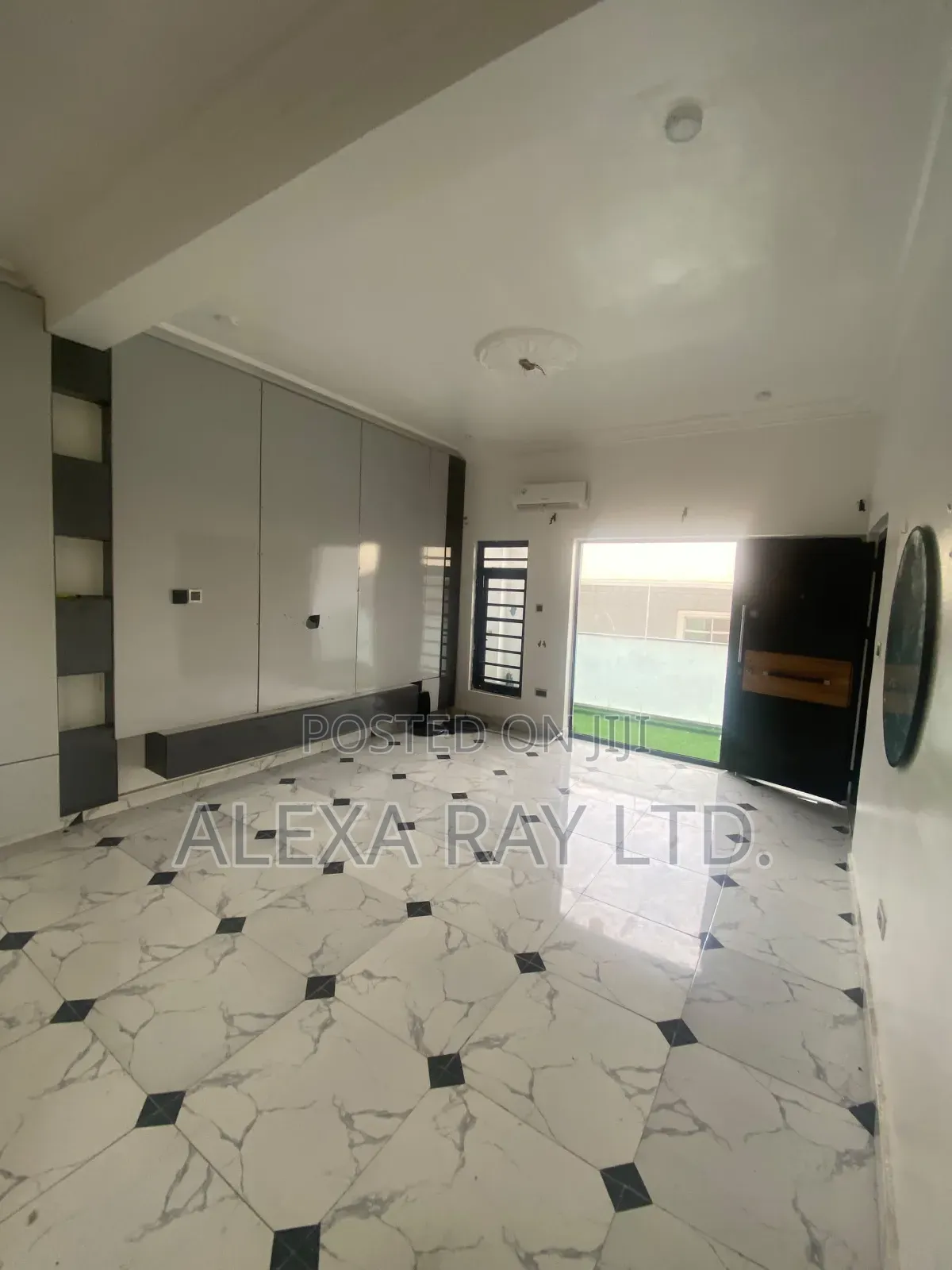Furnished 2bdrm Apartment in Chevron for rent in Chevron