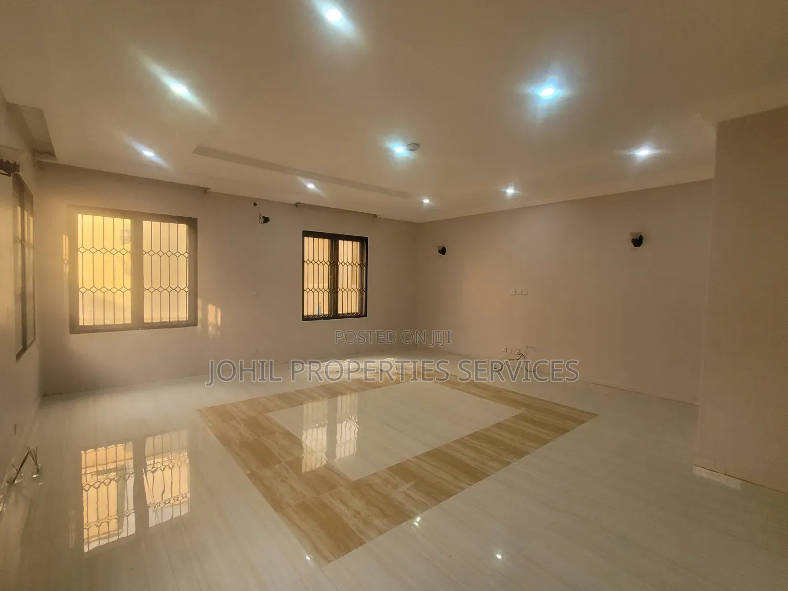 3bdrm Block of Flats in Wuye for rent in Wuye
