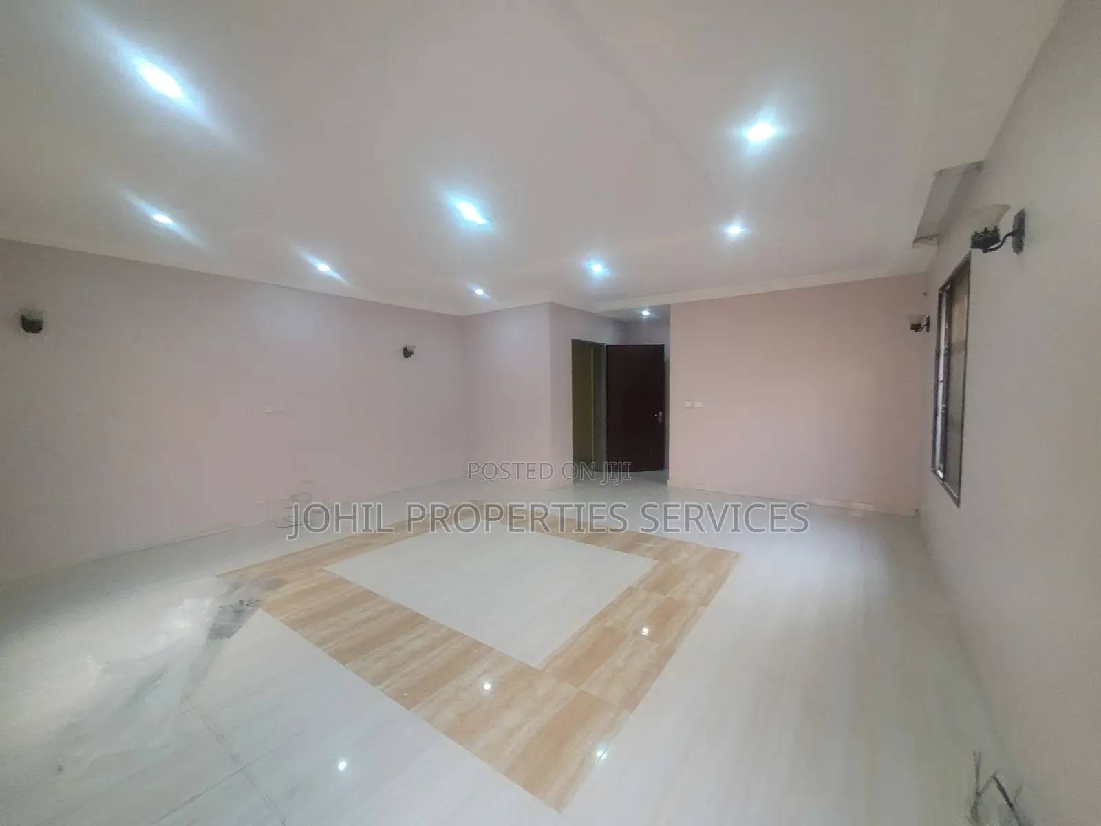 3bdrm Block of Flats in Wuye for rent in Wuye
