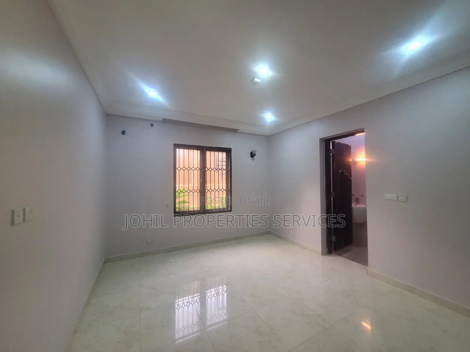 3bdrm Block of Flats in Wuye for rent in Wuye