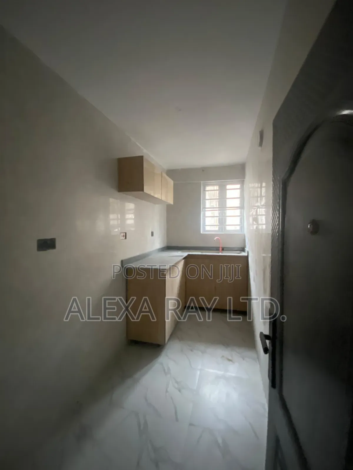2bdrm Apartment in Chevron for rent in Chevron
