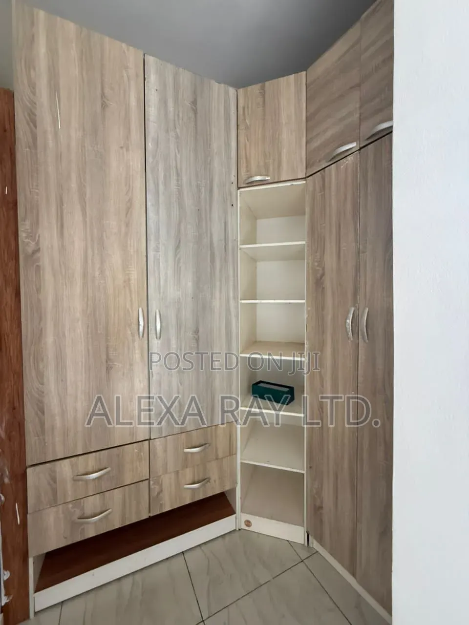 1bdrm Shared Apartment in Chevron for rent in Chevron