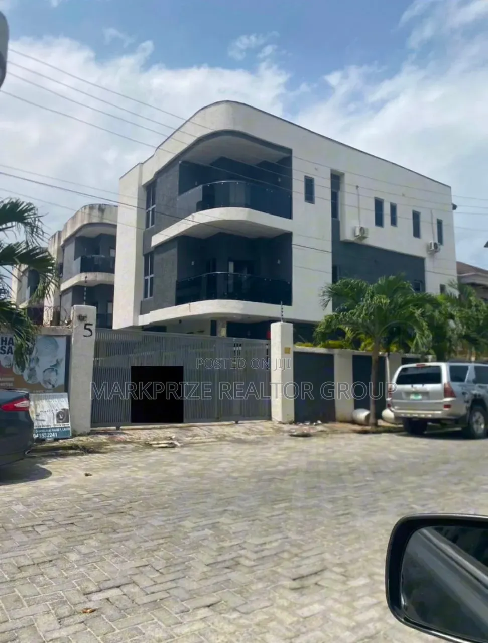 5bdrm Duplex in Ikate Lekki for sale in Ikate