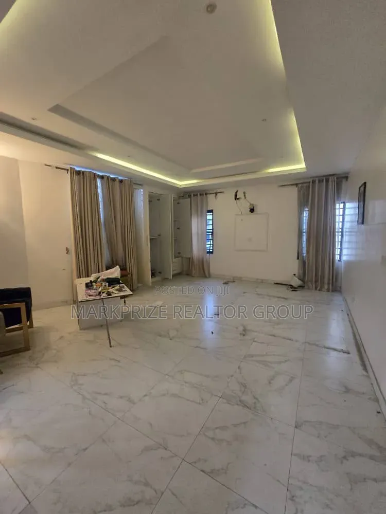 5bdrm Duplex in Ikate Lekki for sale in Ikate