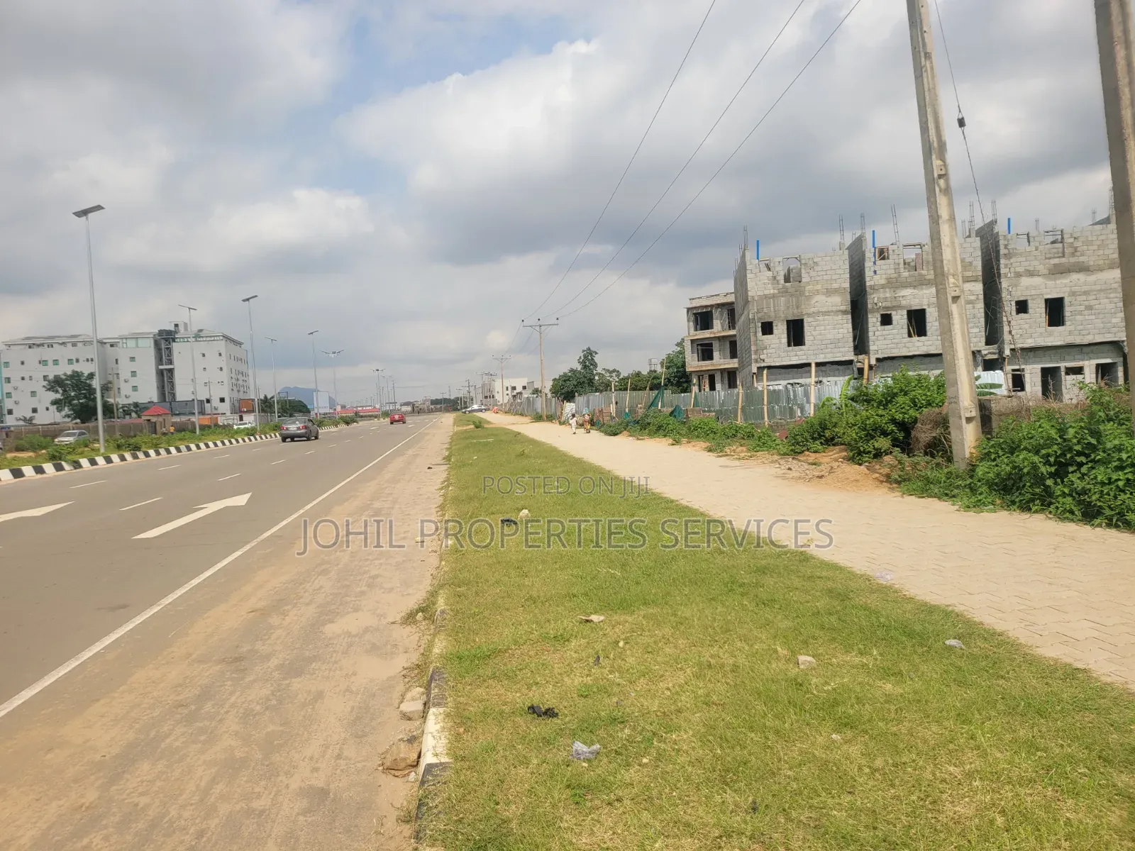 4211sqm Mixed Use Land for Sale at Katampe Main With C of O for 3 B in Katampe (Main)