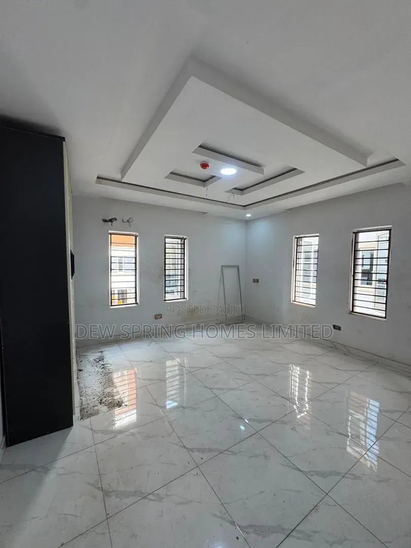 2bdrm Apartment in Lekki Phase 1 for sale in Lekki Phase 1