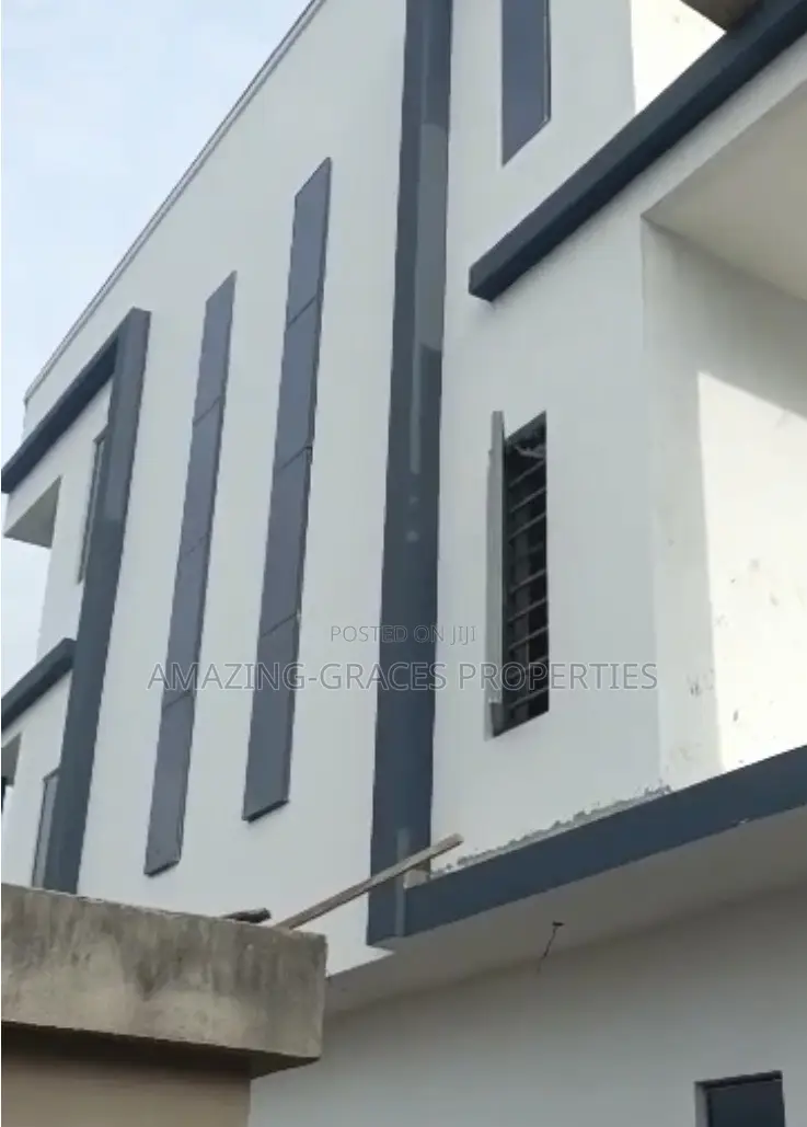 Furnished 4bdrm Duplex in GRA Phase 1 for sale in GRA Phase 1
