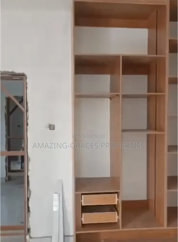 Furnished 4bdrm Duplex in GRA Phase 1 for sale in GRA Phase 1