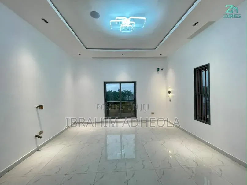 4bdrm Apartment in Ikeja Gra for sale in Ikeja GRA