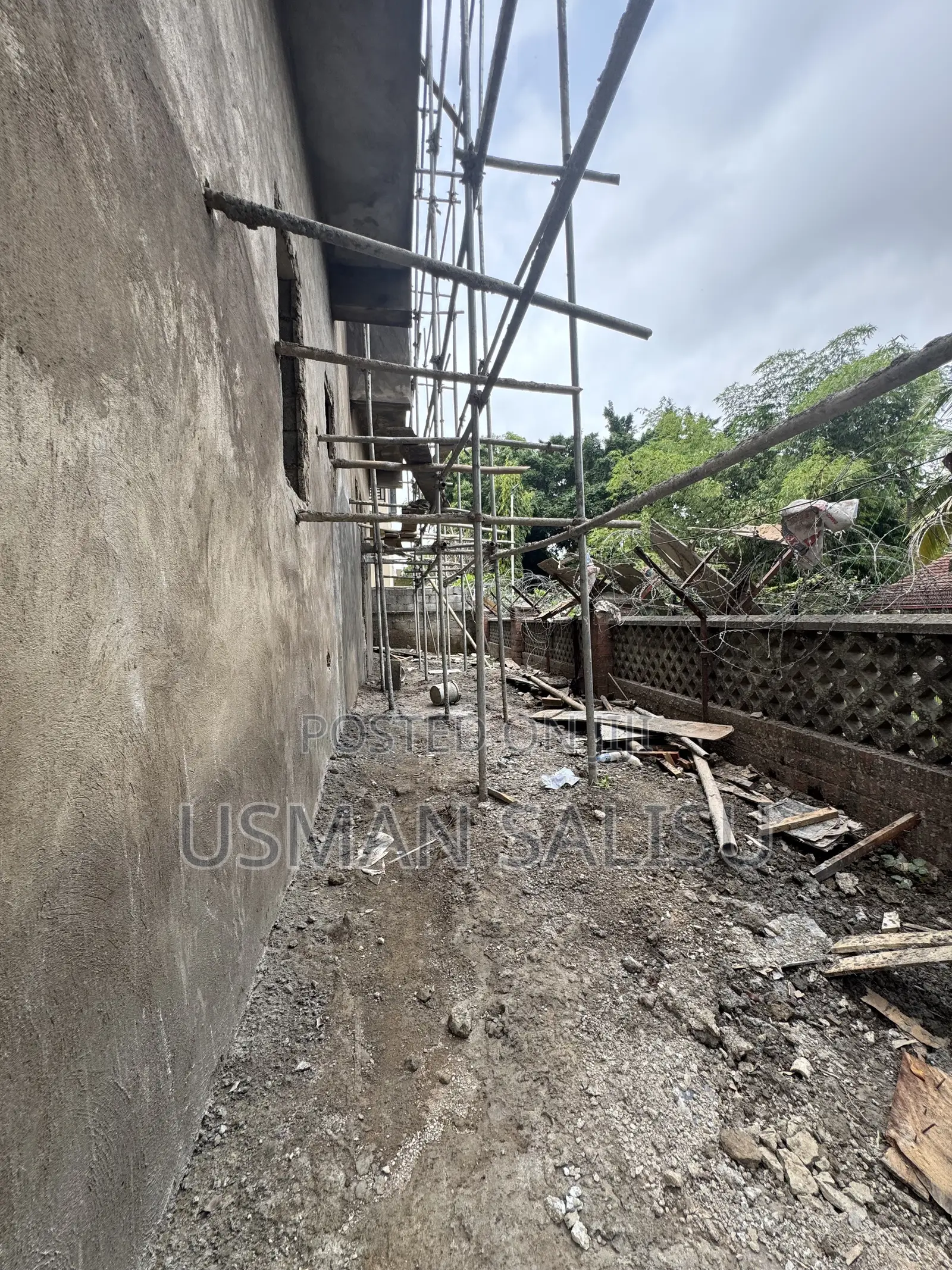5bdrm Duplex in Life Camp for sale in Life Camp