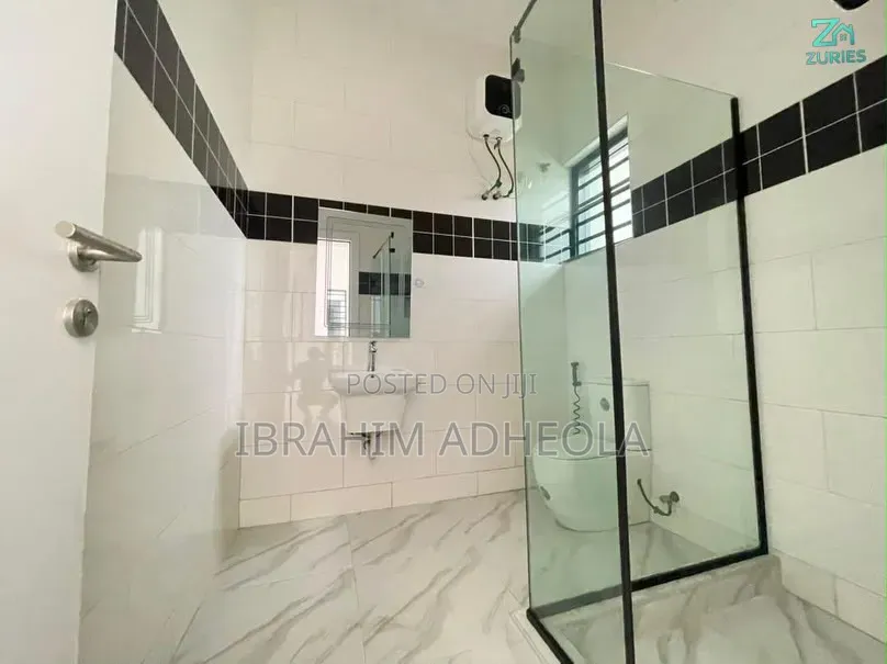 5bdrm Duplex in Ikeja Gra for sale in Ikeja GRA