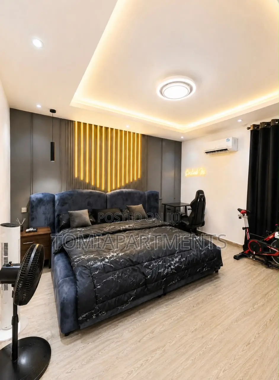 Stunning 1 Bedroom Shortlet With Swimming Pool, Ps5 in Lekki Phase 1 in Lekki Phase 1
