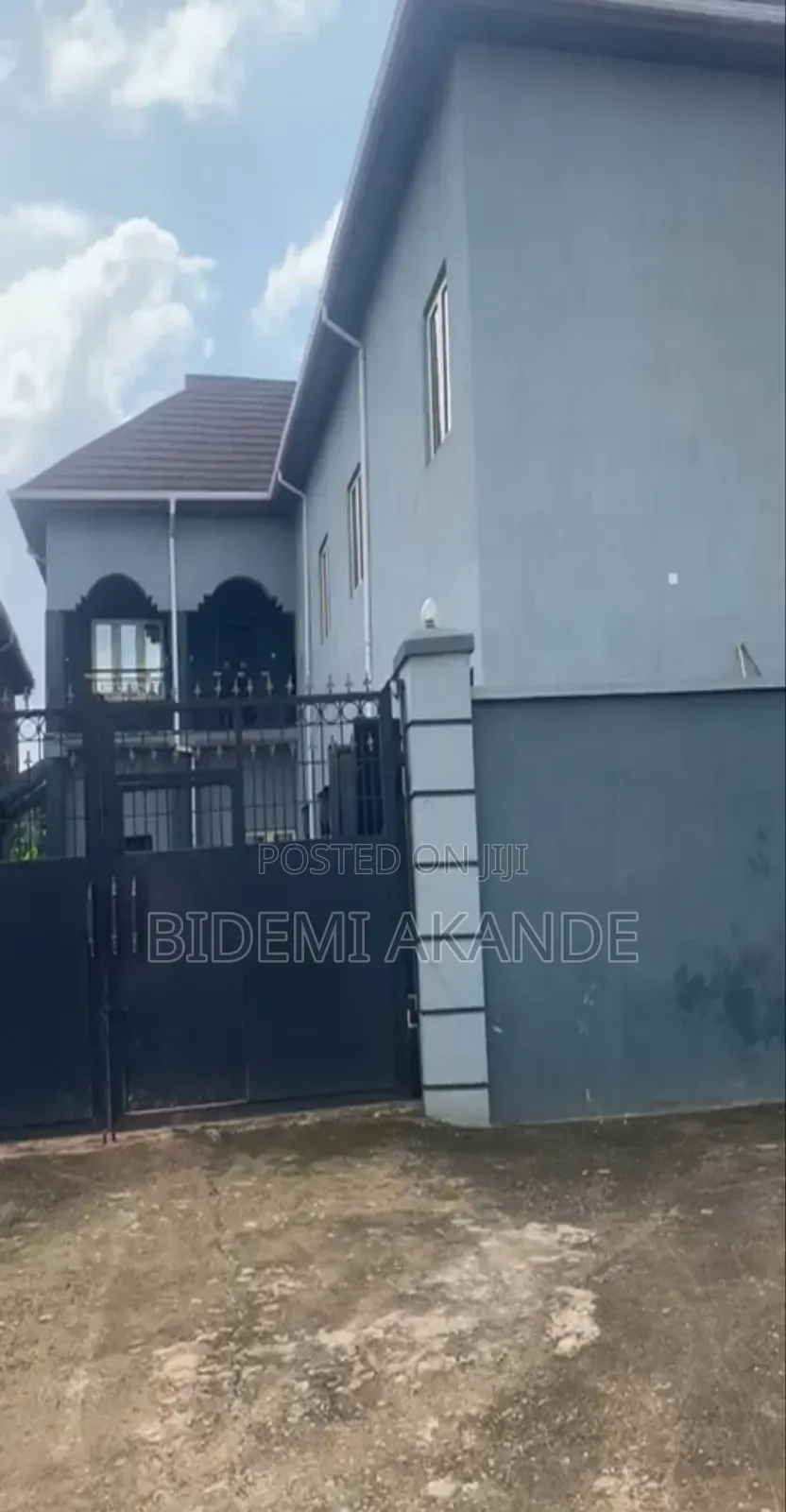 Commercial Warehouse Facing Lagos–Ibadan Expressway, Mowe – ₦300m in Obafemi-Owode