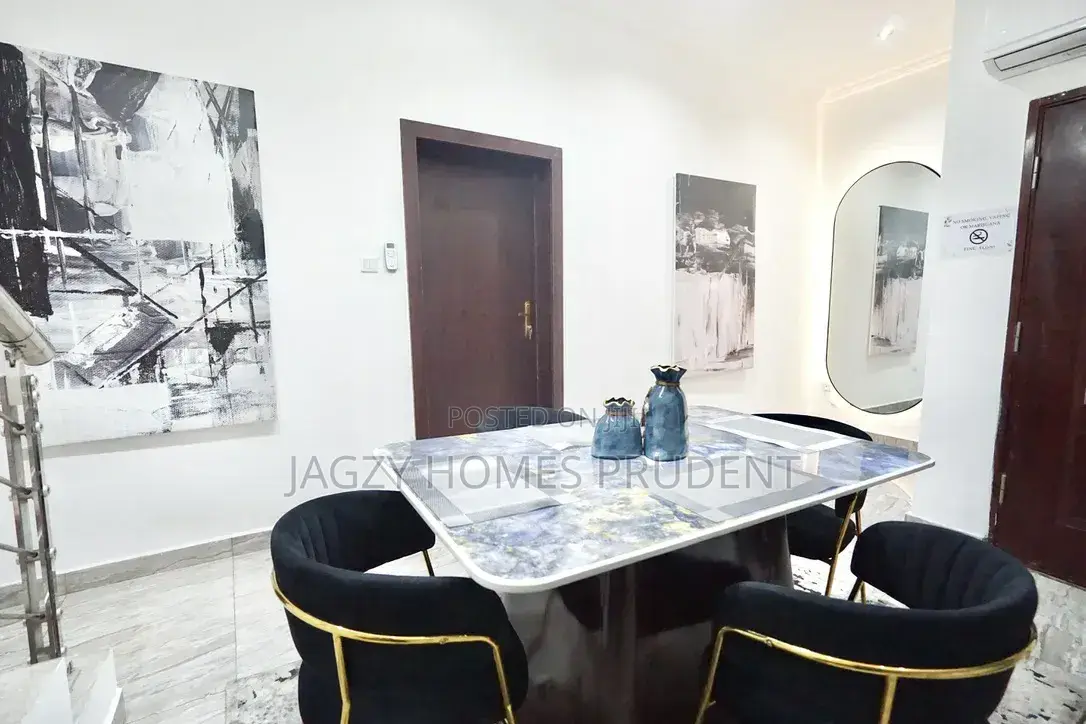 Perfect Hartford Shortlet in Lekki in Lekki Phase 1