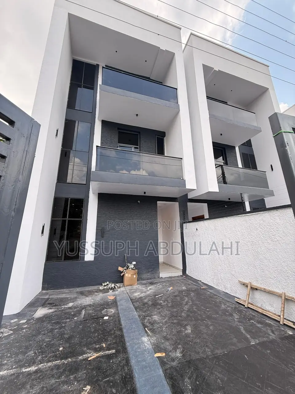 4bdrm Duplex in Adeniyi Jone for sale in Adeniyi Jones