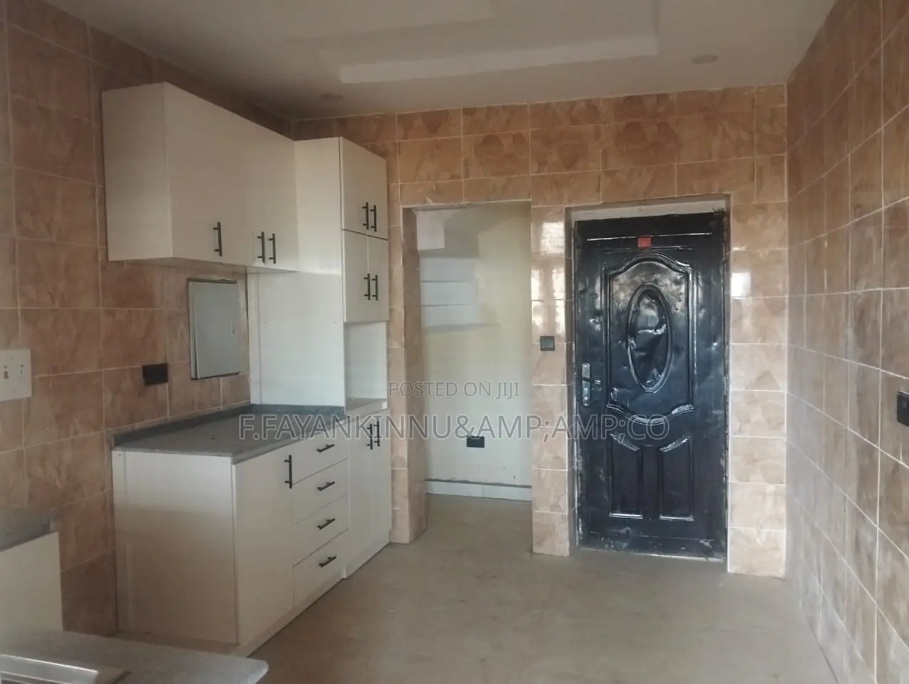 4bdrm Duplex in Brains And Harmers, Life Camp for rent in Life Camp