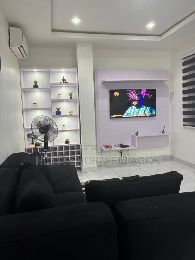 1 Bedroom Shortlet at Ogba. Ikeja Near Local/International Airport in Ifako-Ogba