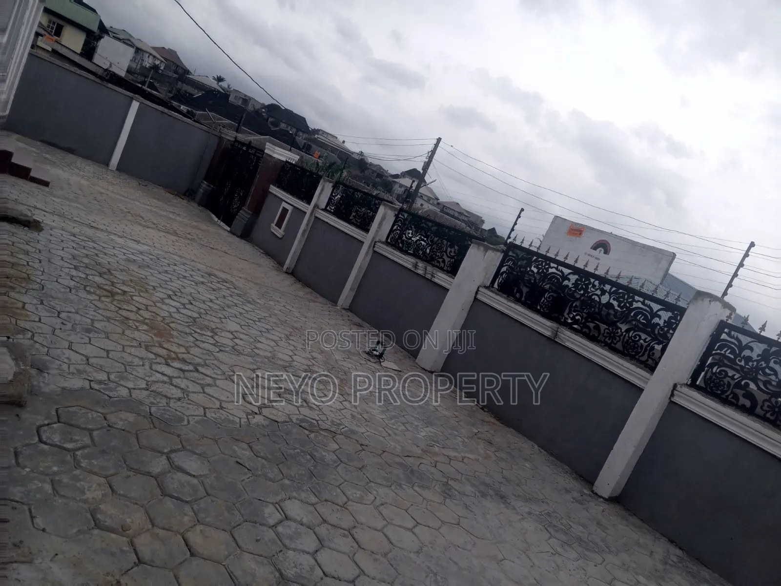 1bdrm Block of Flats in Saint Hotel, Igbogbo for rent in Igbogbo