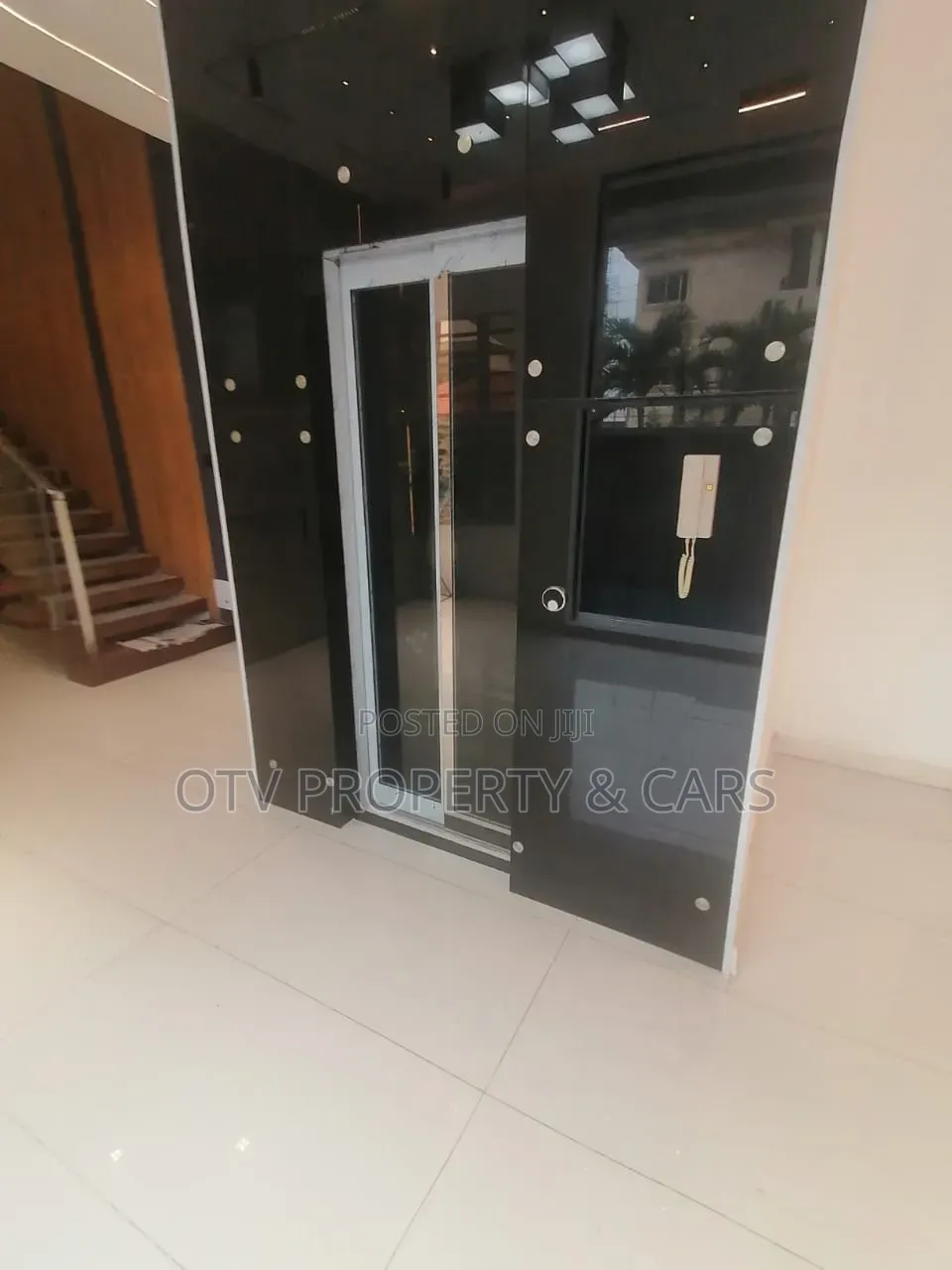 5bdrm Duplex in Lekki Phase 1 for sale in Lekki Phase 1
