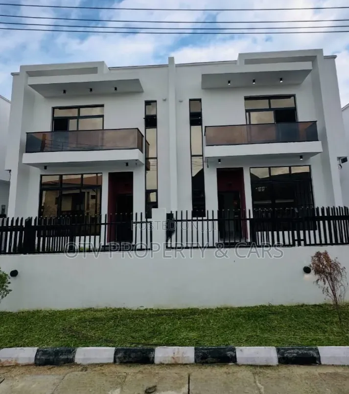 4bdrm Duplex in VGC / Ajah for sale in VGC / Ajah