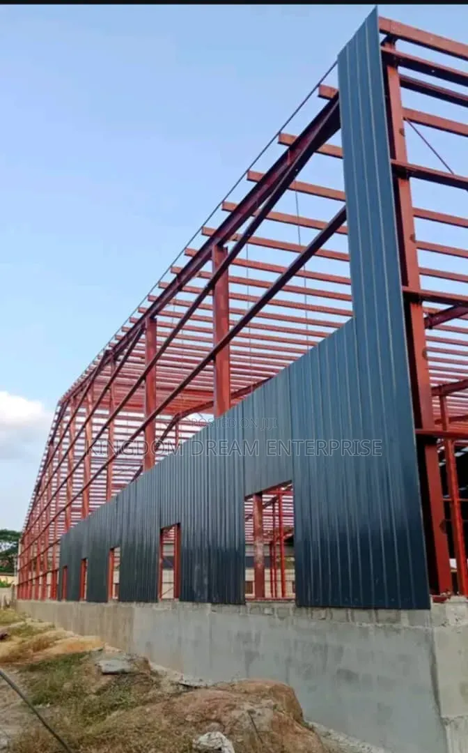 Warehouse 750sqm Cement Mangoro Bus Stop Lagos in Mangoro