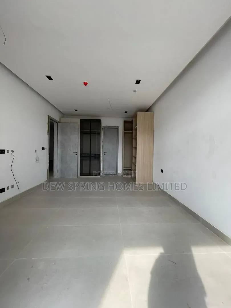 2bdrm Apartment in Lekki Phase 1 for sale in Lekki Phase 1