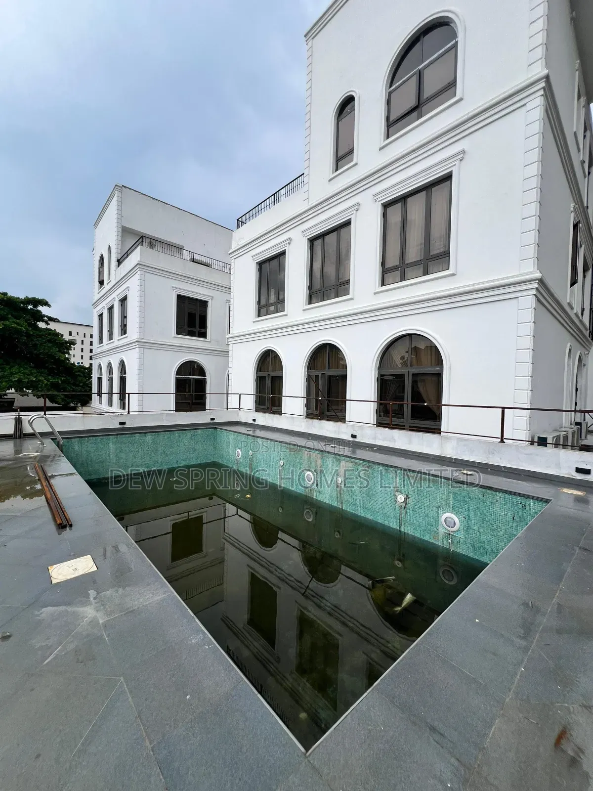 4bdrm Duplex in Old Ikoyi for sale in Old Ikoyi