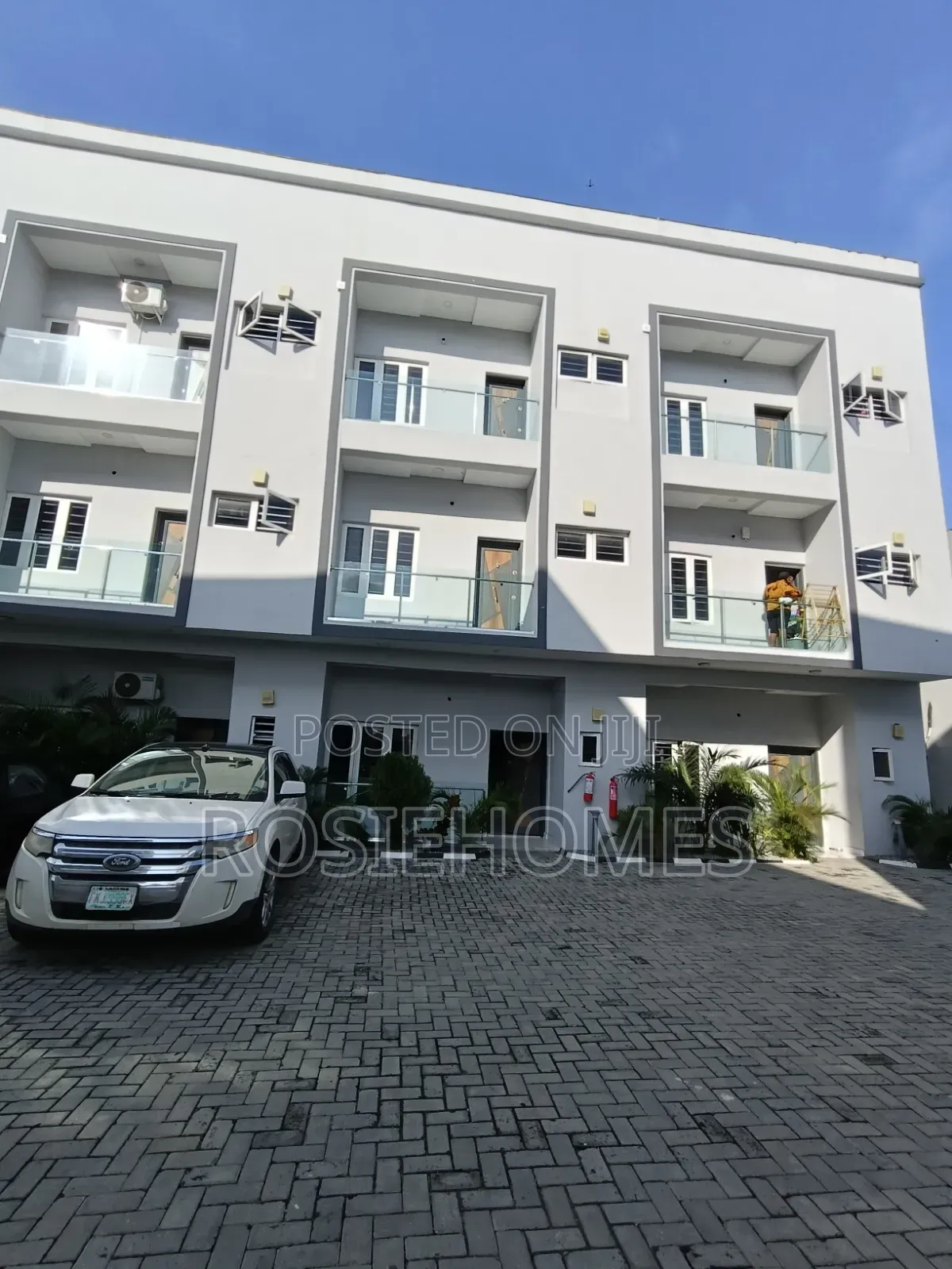 4bdrm Duplex in Mobile Road Ajah for rent in Ado / Ajah