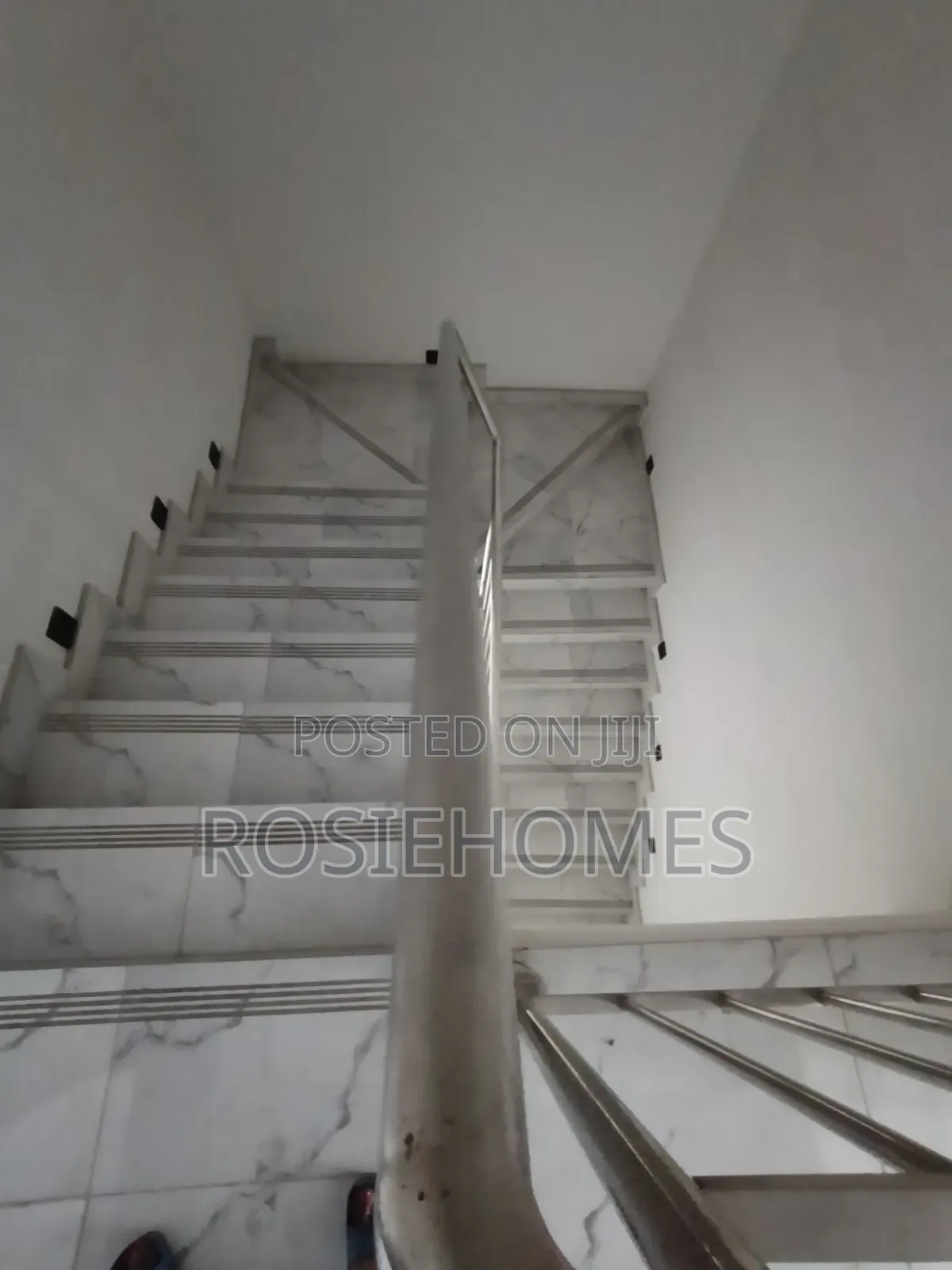 4bdrm Duplex in Mobile Road Ajah for rent in Ado / Ajah