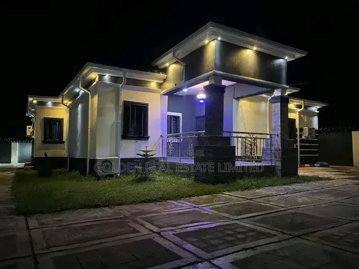 3bdrm Bungalow in Giri for sale in Giri