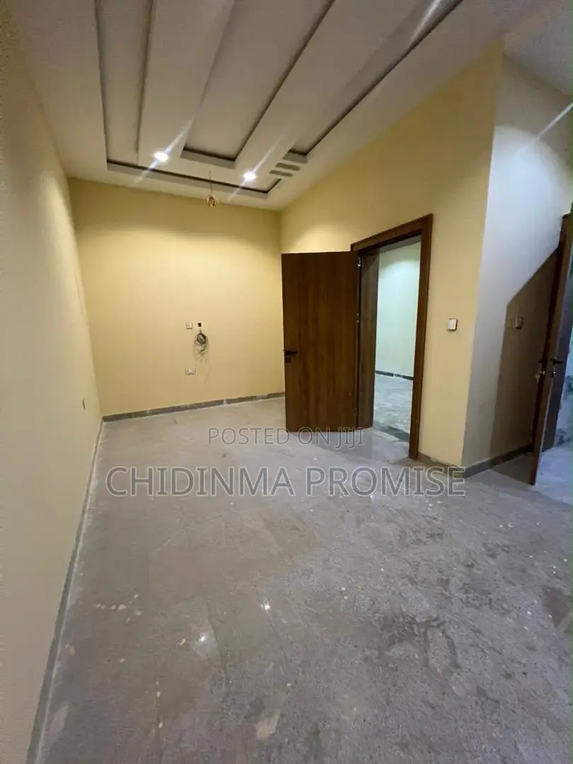3bdrm Penthouse in Guzape for sale in Guzape District