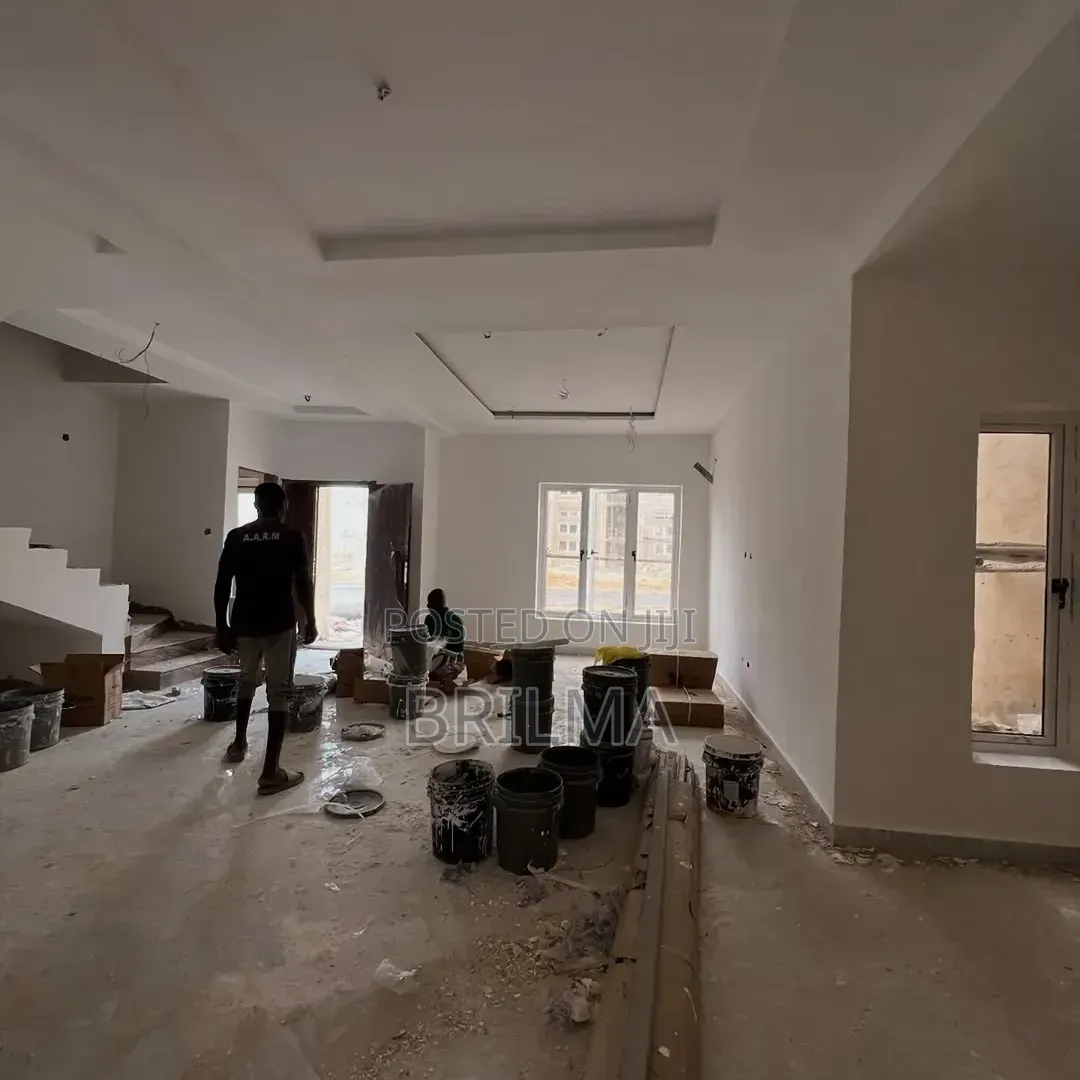 4bdrm Duplex in Karsana for sale in Karsana