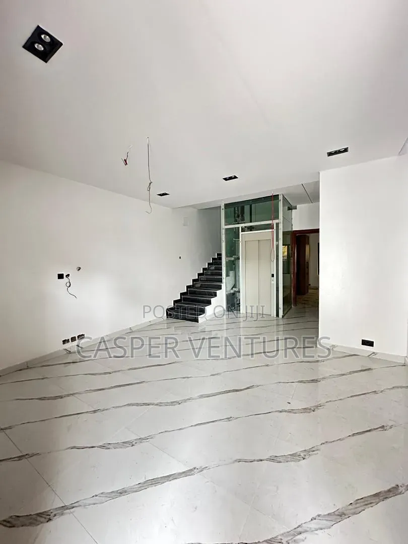 4bdrm Duplex in Old Ikoyi for sale in Old Ikoyi