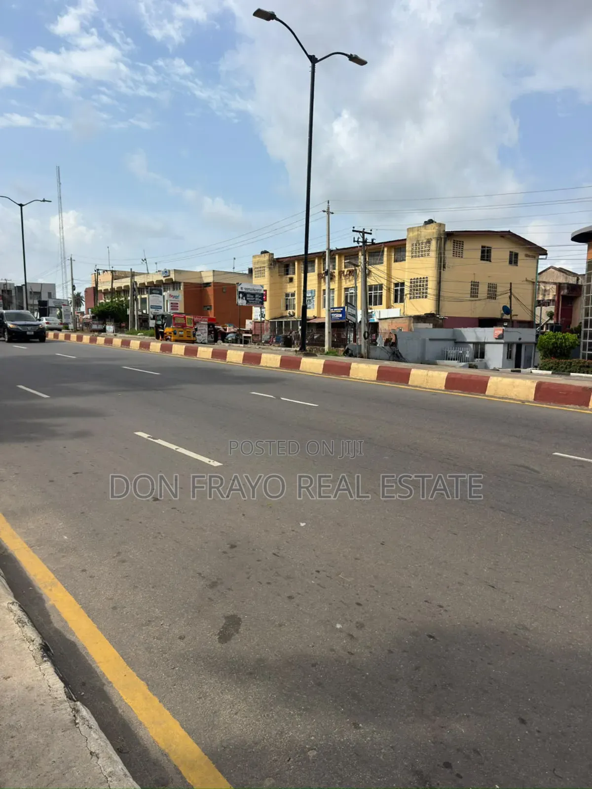 2 Floor Commercial Building for Sale at Bodija Main Road, Ibadan in Bodija
