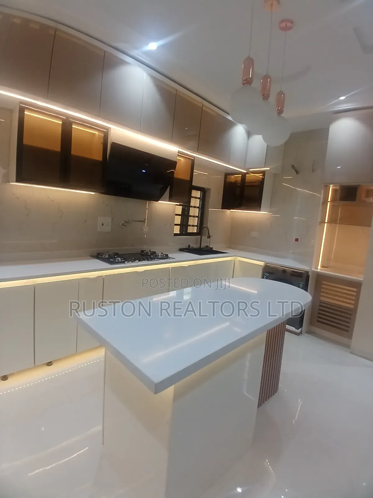 4bdrm Mansion in Ibadan for sale in Ibadan