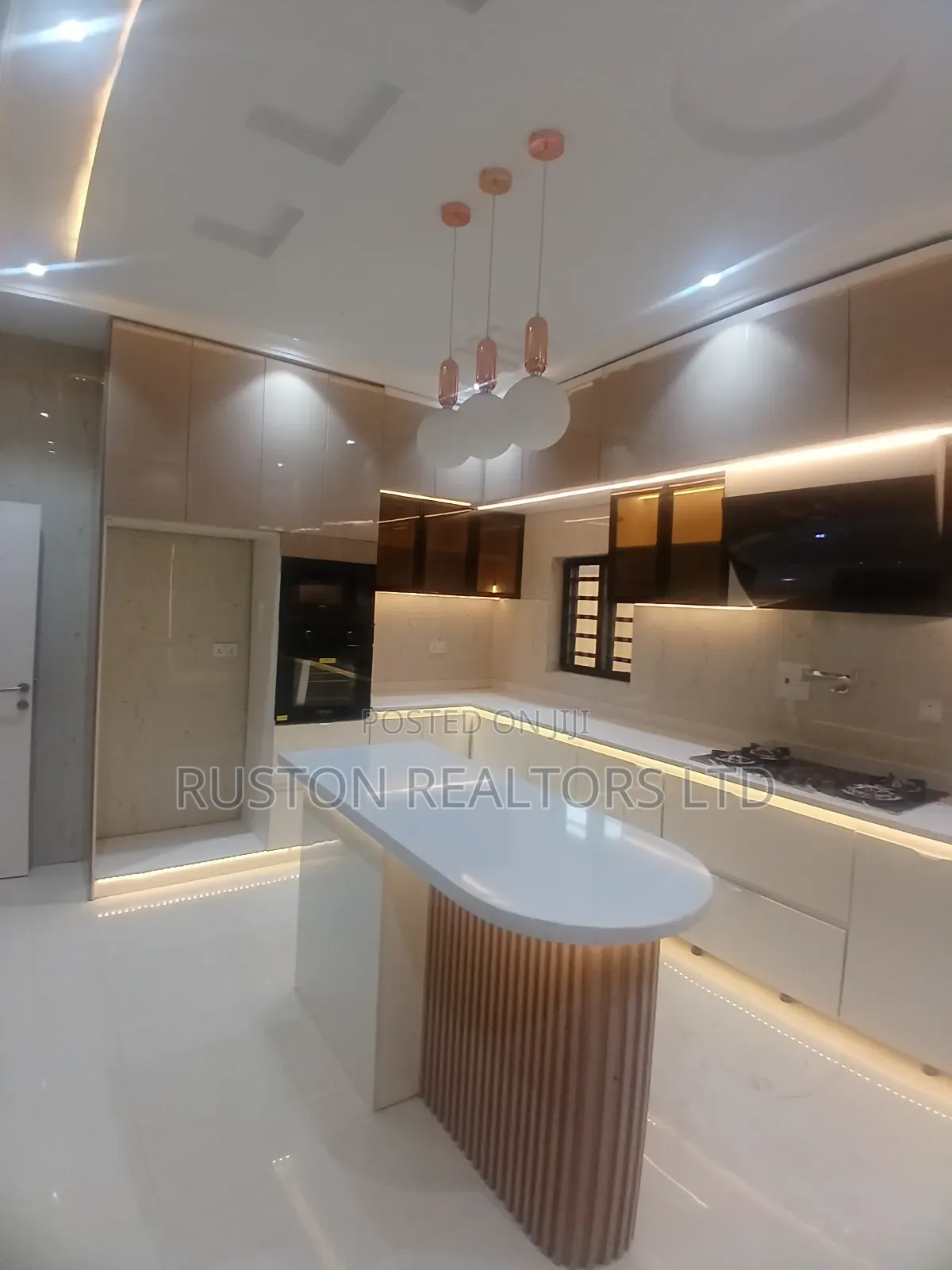4bdrm Mansion in Ibadan for sale in Ibadan