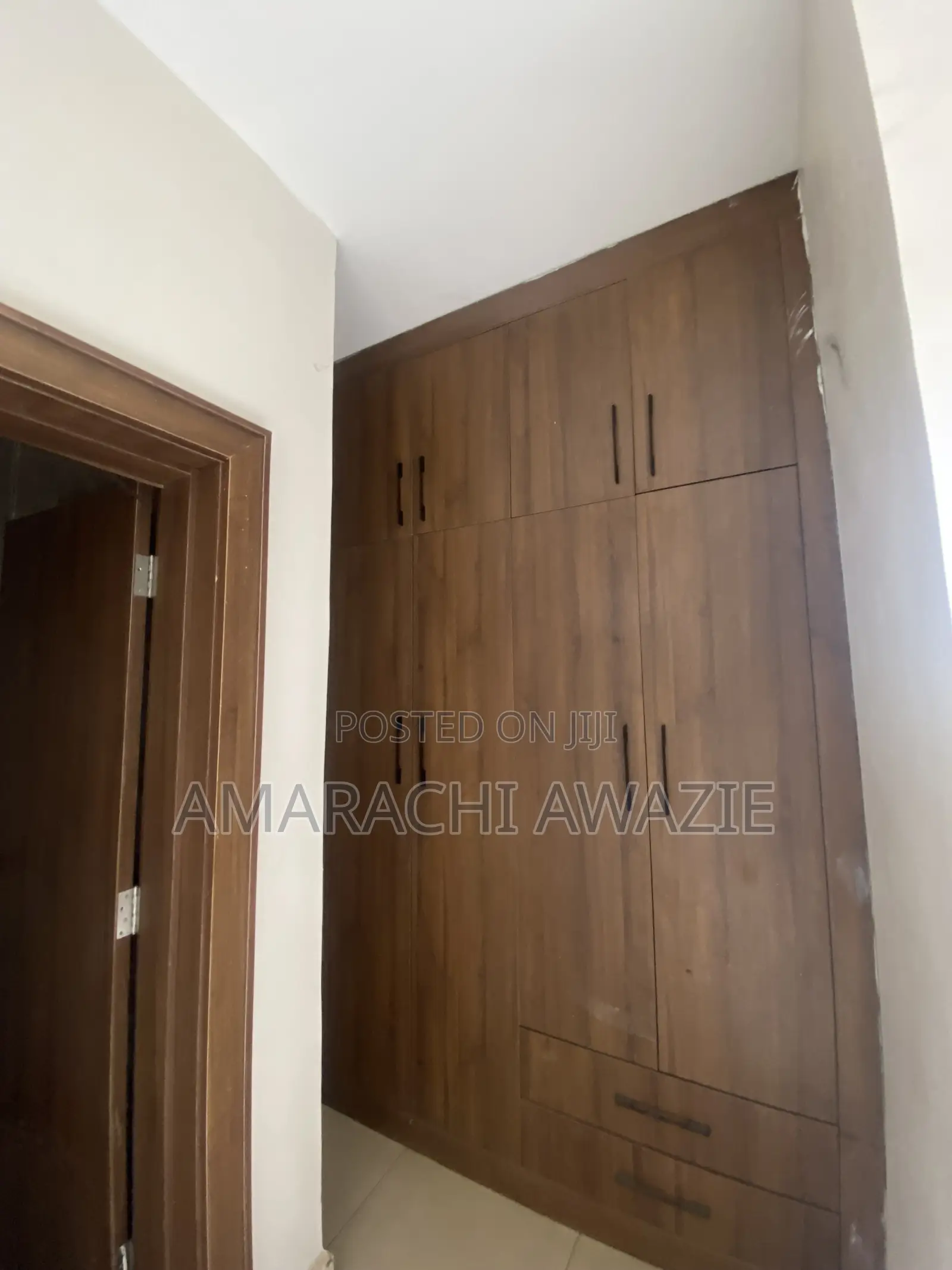 3bdrm Block of Flats in Queens Estate, Idu for rent in Idu