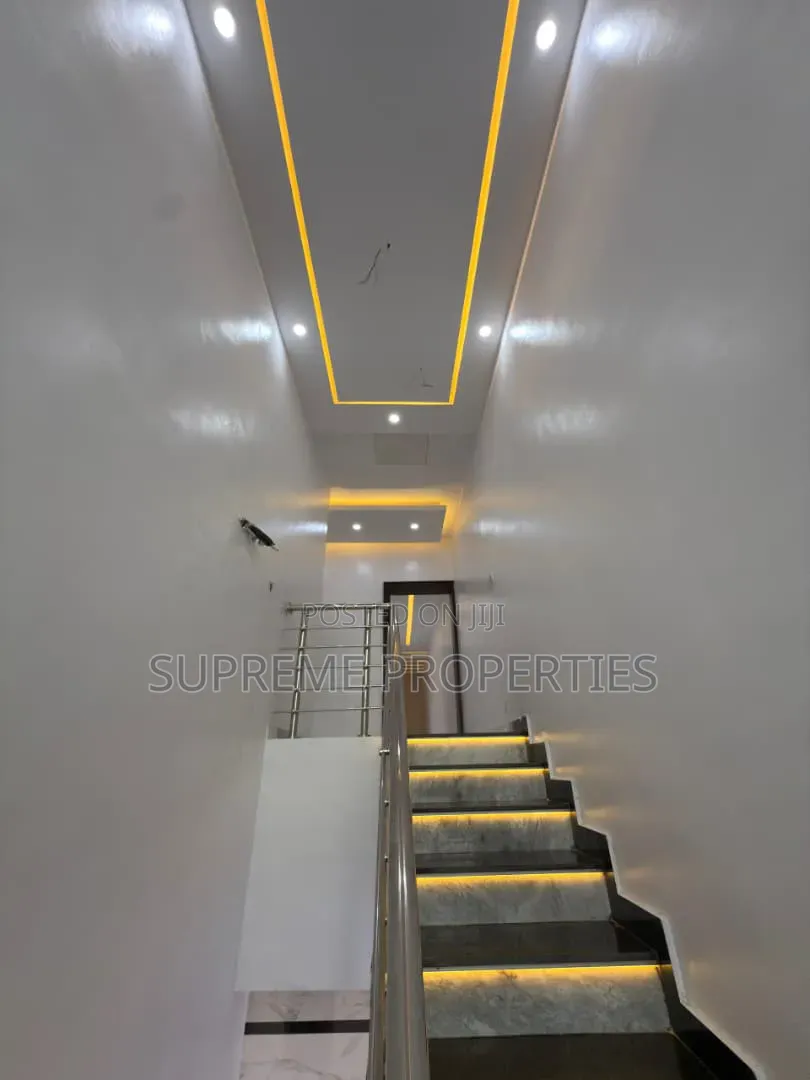 4bdrm Duplex in Kolapo Ishola Gra, Ibadan for rent in Ibadan