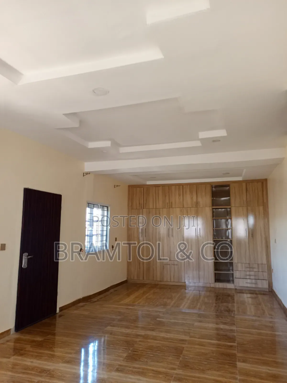 4bdrm Duplex in With 2 Bqs, Asokoro for rent in Asokoro