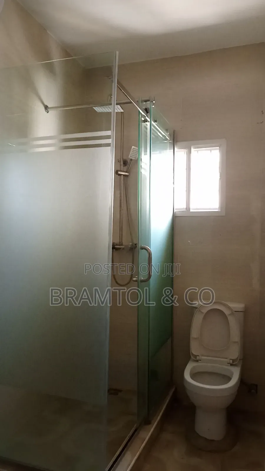 4bdrm Duplex in With 2 Bqs, Asokoro for rent in Asokoro