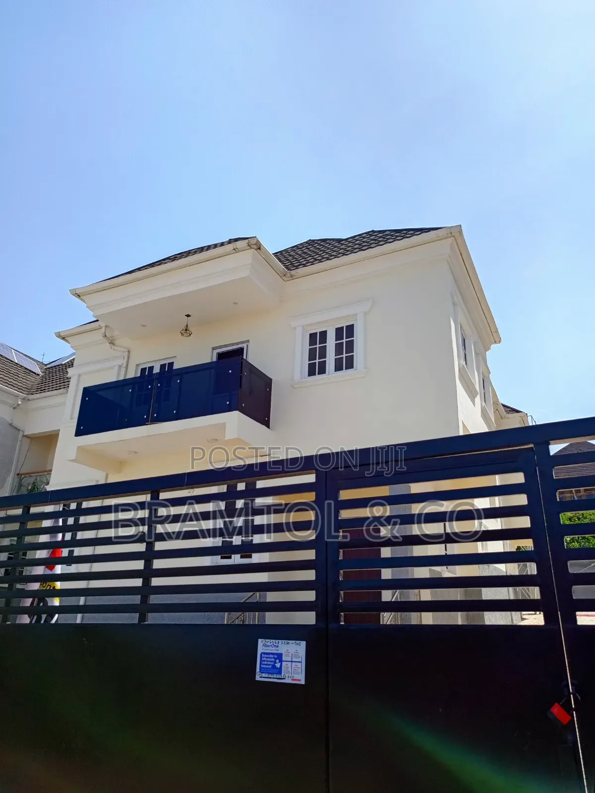 4bdrm Duplex in With 2 Bqs, Asokoro for rent in Asokoro