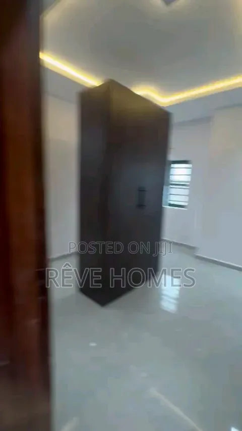 Furnished 2bdrm Block of Flats in Soluyi for rent in Soluyi