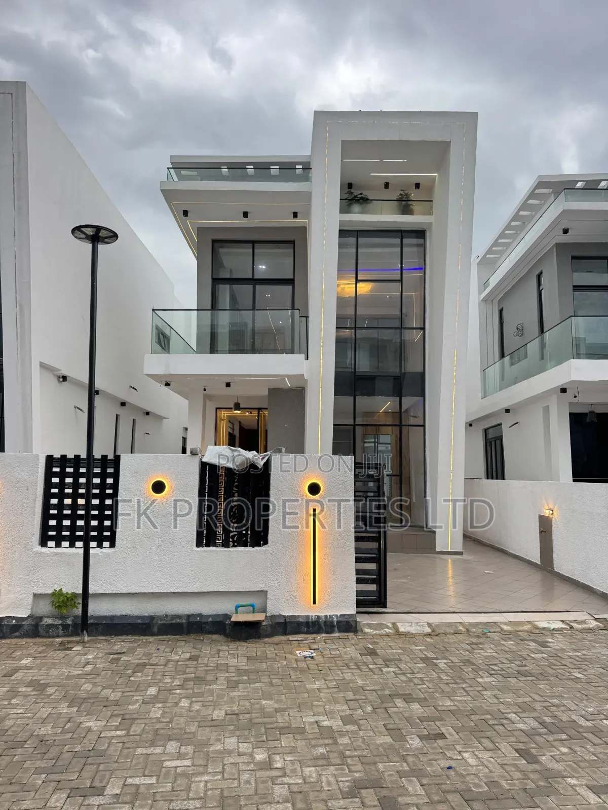5bdrm Duplex in Orchid, Lekki for sale in Lekki