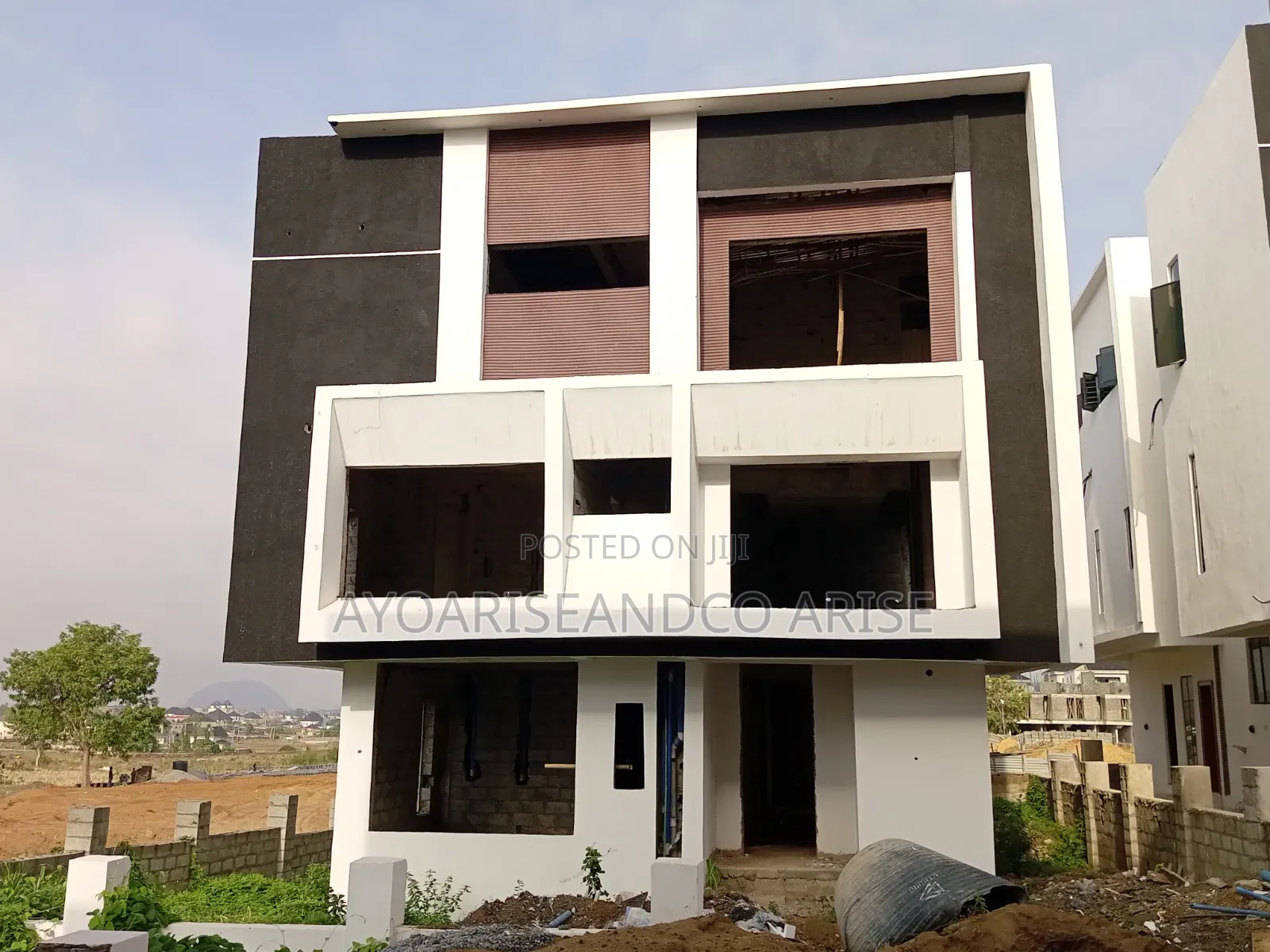7bdrm Duplex in River Park, FHA for sale in FHA