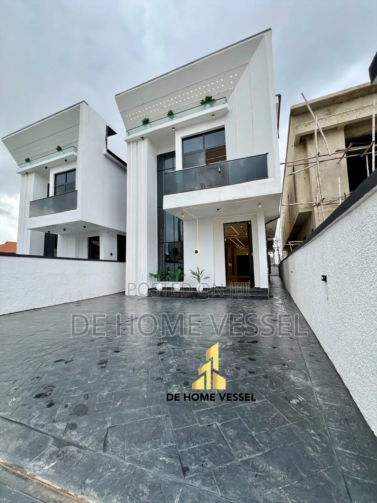 5bdrm Duplex in Lekki for sale in Lekki