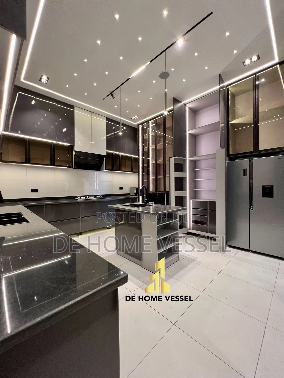5bdrm Duplex in Lekki for sale in Lekki