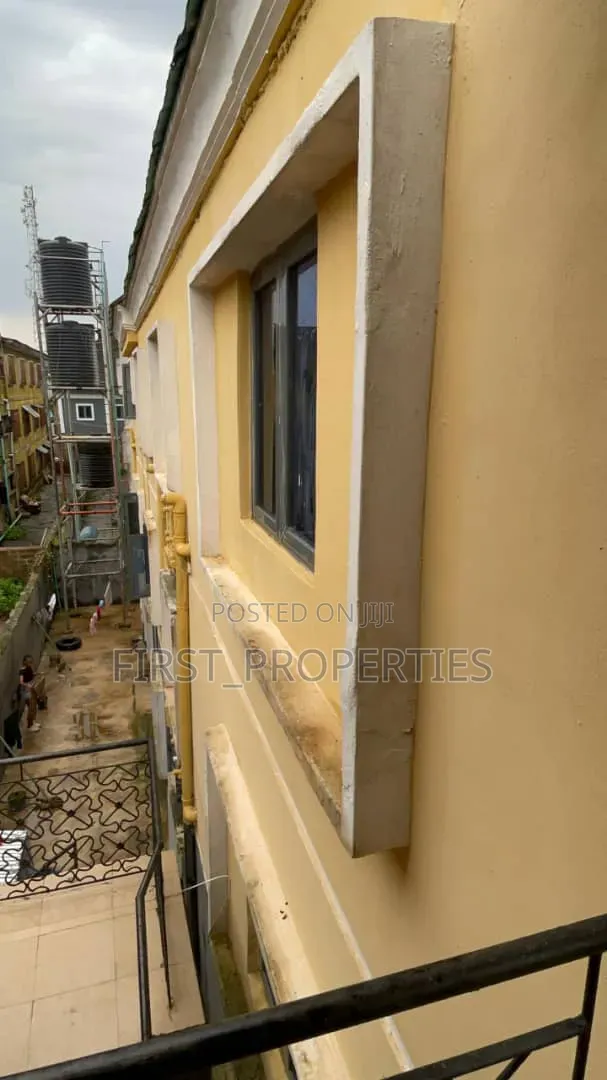 Furnished 18bdrm Block of Flats in Mokola Ibadan for sale in Ibadan