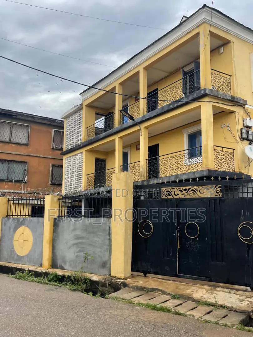 Furnished 18bdrm Block of Flats in Mokola Ibadan for sale in Ibadan