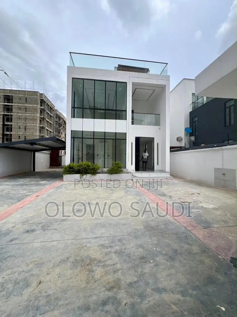 5bdrm Duplex in Lekki Phase 1 for sale in Lekki Phase 1